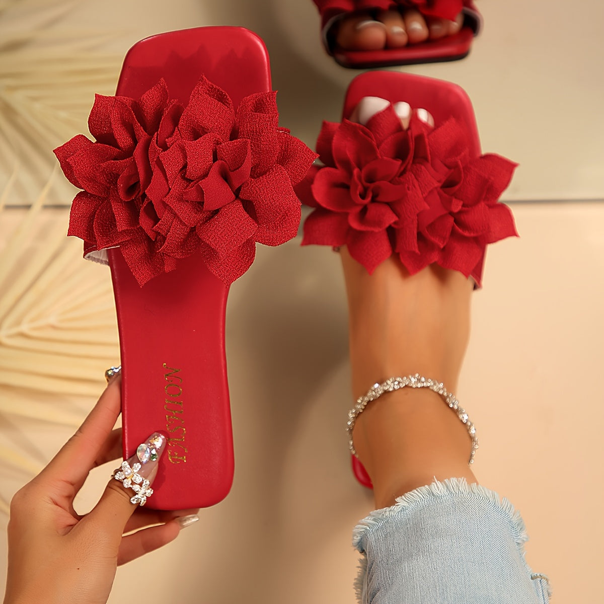 Chic Plus Size Women's Slide Sandals - Comfortable Flat Sole with For Lotus Design, Square Toe, Open-Toe Summer Beach Shoes
